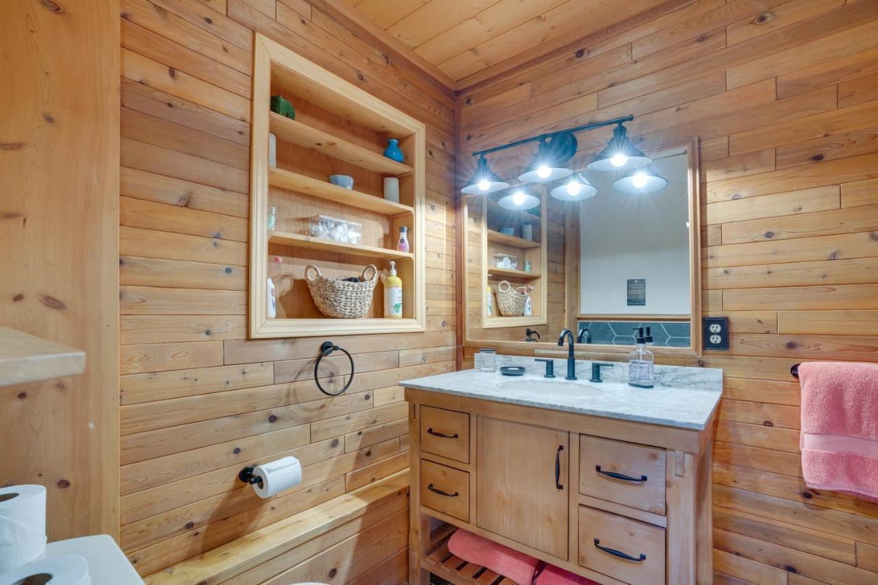 Leavenworth Cabin With Private Hot Tub! Exteriör bild