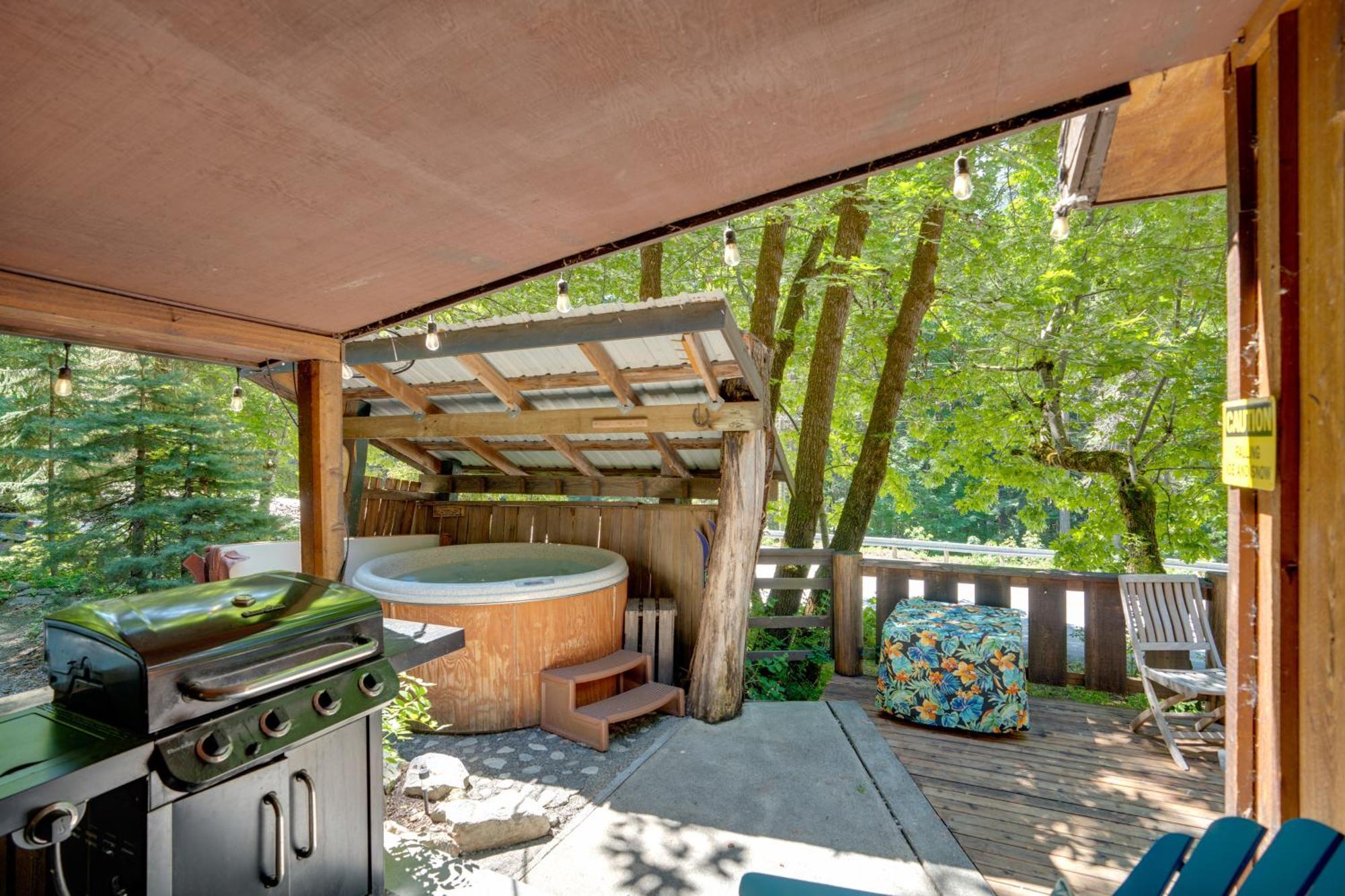 Leavenworth Cabin With Private Hot Tub! Exteriör bild